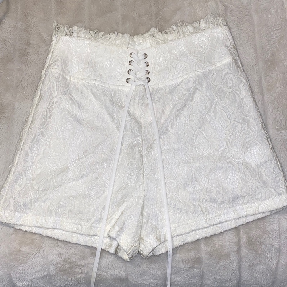 LF Dress Decode  White Lace High Waisted Lace-Up Shorts